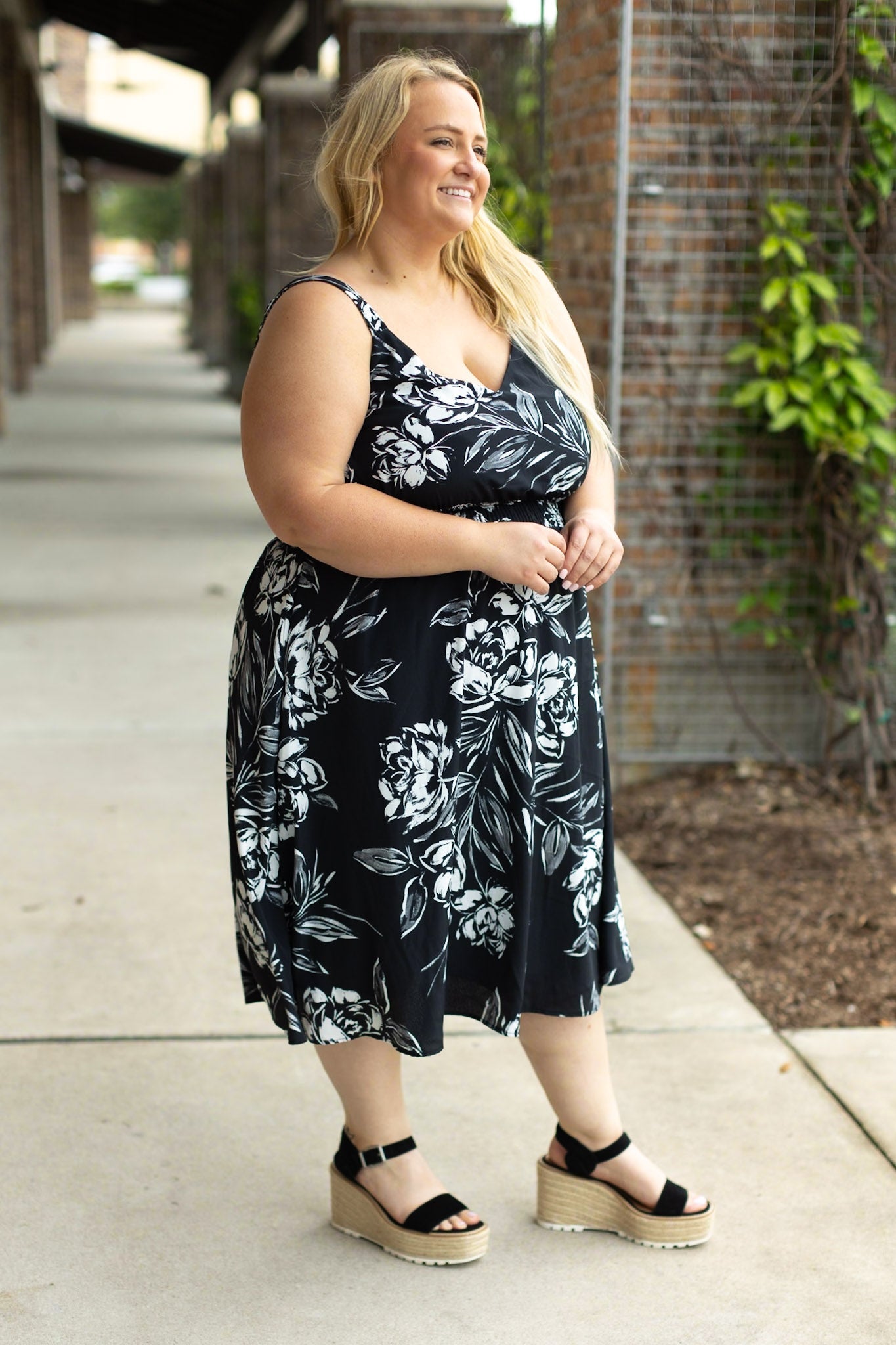 IN STOCK Cassidy Midi Dress - Black and White Floral | Women’s Dress