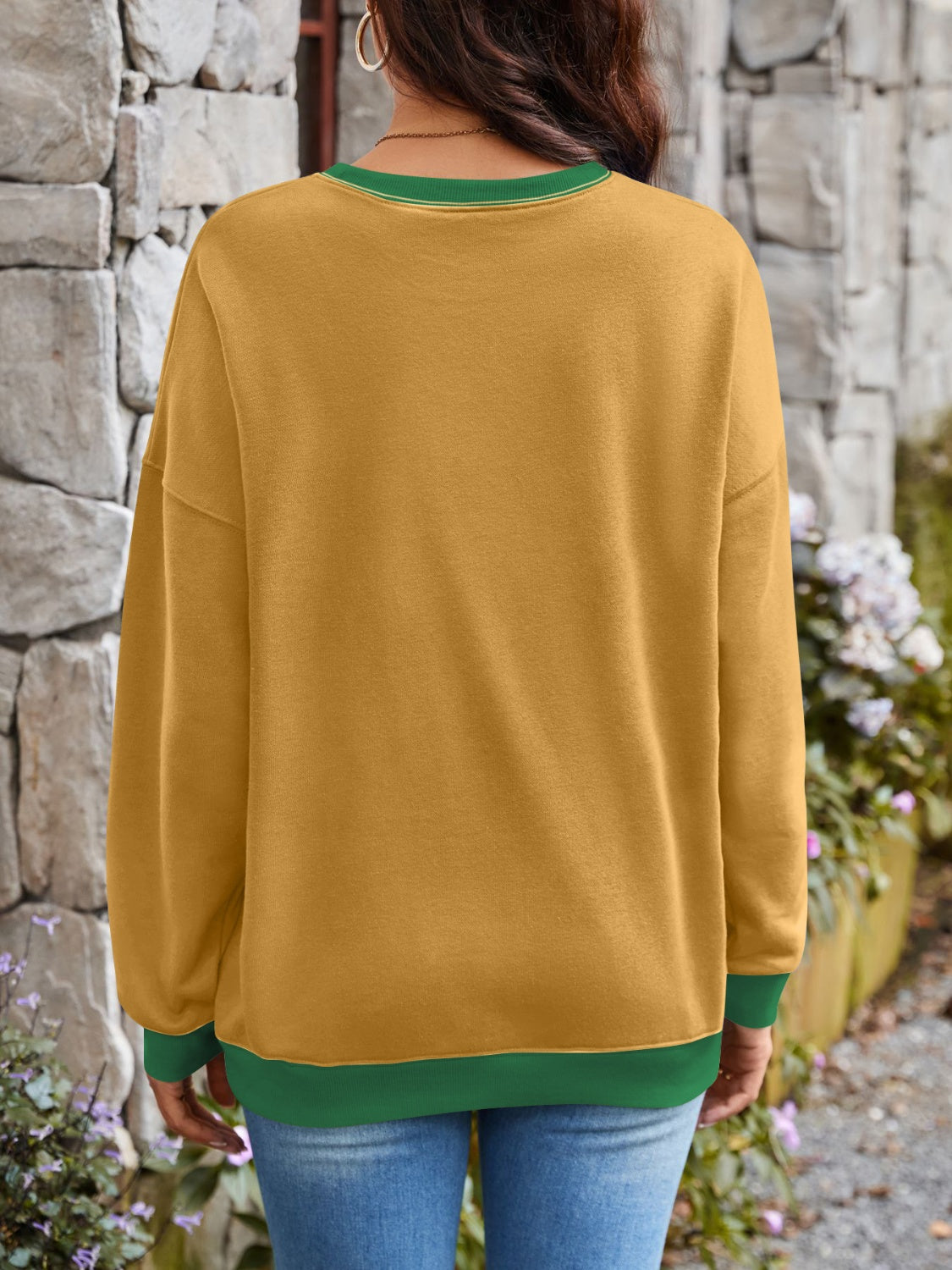 Lovelet Contrast Round Neck Long Sleeve Sweatshirt