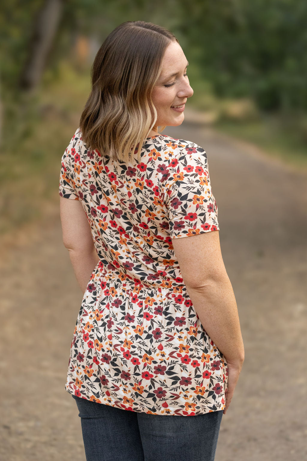 IN STOCK Sarah Ruffle Short Sleeve - Red Floral