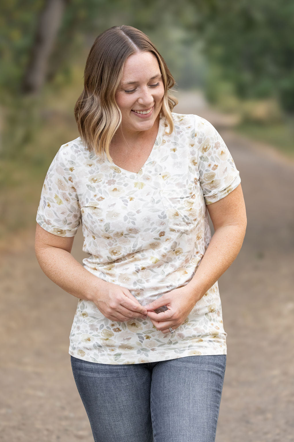 IN STOCK Sophie Pocket Tee - Neutral Floral