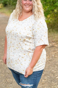 IN STOCK Sophie Pocket Tee - Neutral Floral